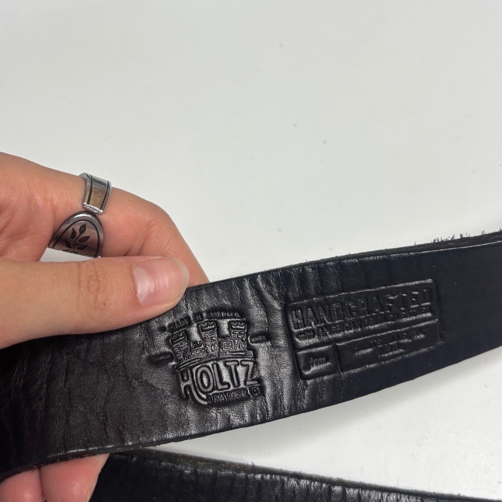 Holtz Leather Co Mens Black Handcrafted Leather Belt Size 44 Classic Western
